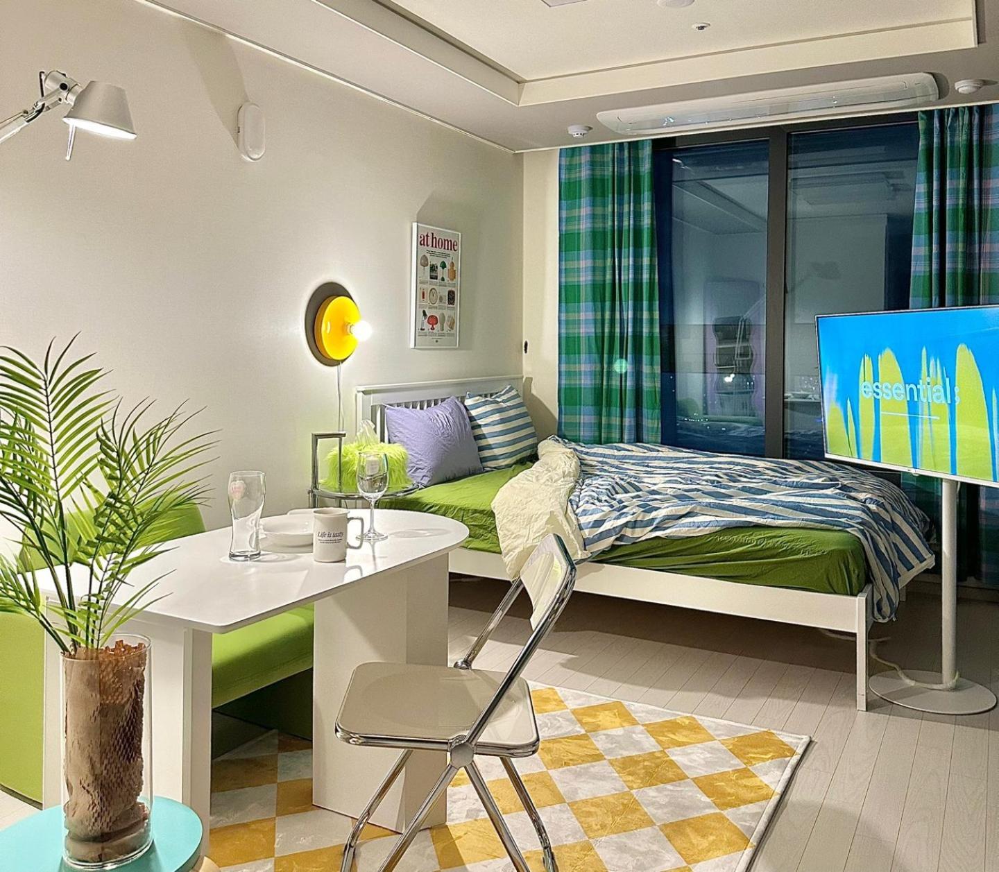 Apartamento Dongseongro Meomoom Daegu Habitación foto